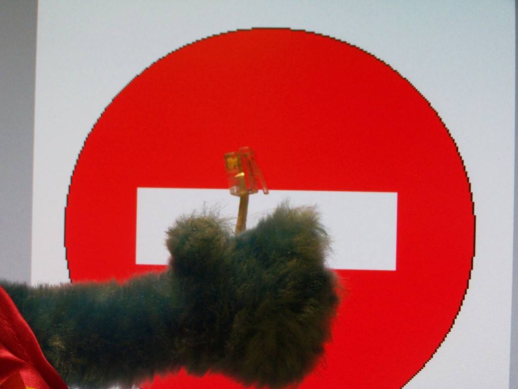 Los menores e Internet: no es un juego. Jose Santos