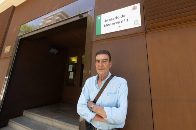 «Voy a escribir una carta a mi hijo para decirle que me coja el móvil, aunque sea porque lo pago yo»»