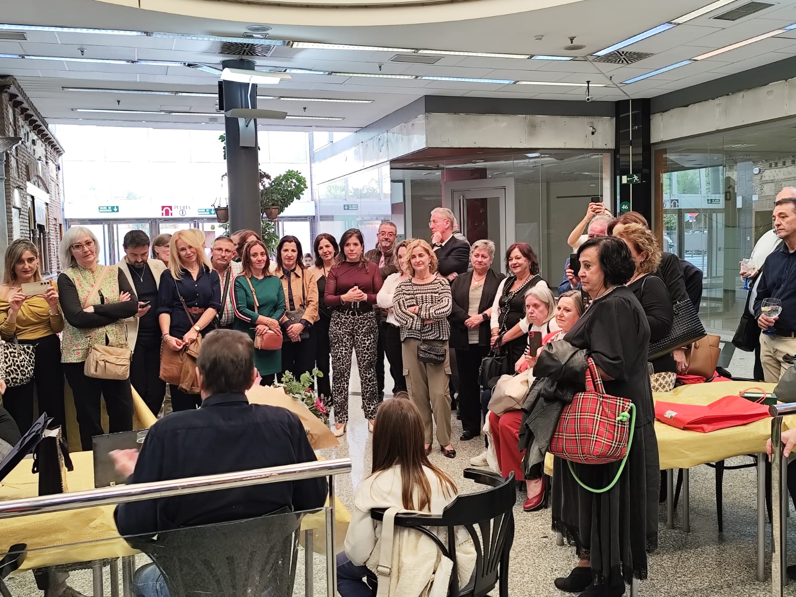 Homenaje al ‘jefe’ entre tapa y tapa de Graná: «Yo he sido casi un chorizo y ya veis»